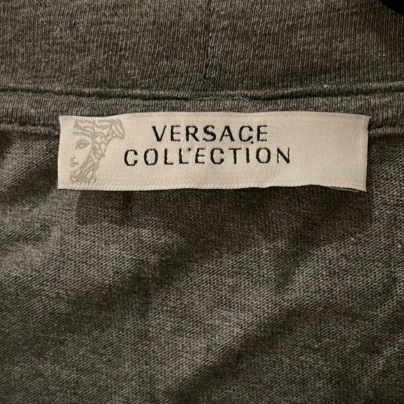 Versace grey tshirt. - Picture 4 of 4